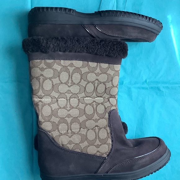 Coach Sherman sig suede snow winter boot (size 8) - Picture 6 of 8